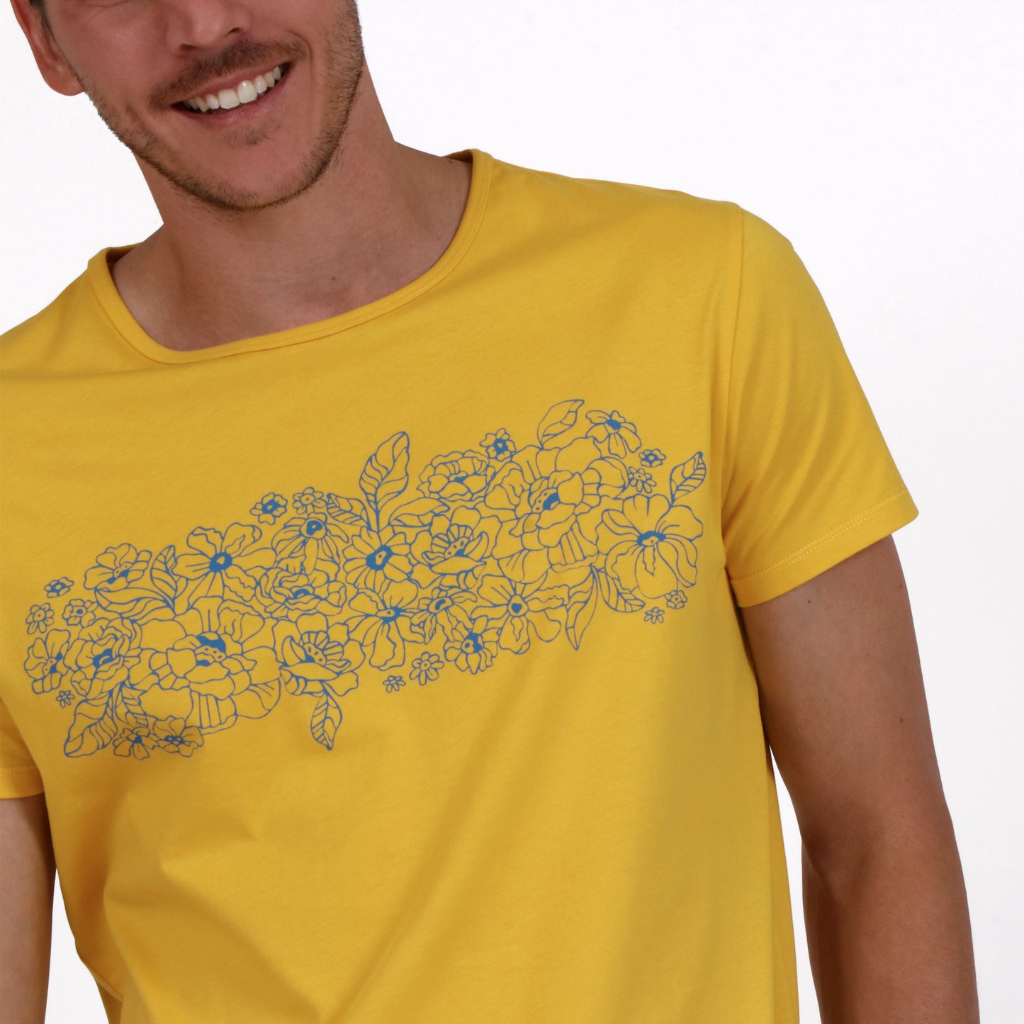OWTS2204 MELLOW FIELD PRINT MEN'S ORGANIC COTTON T-SHIRT PRINT DETAIL