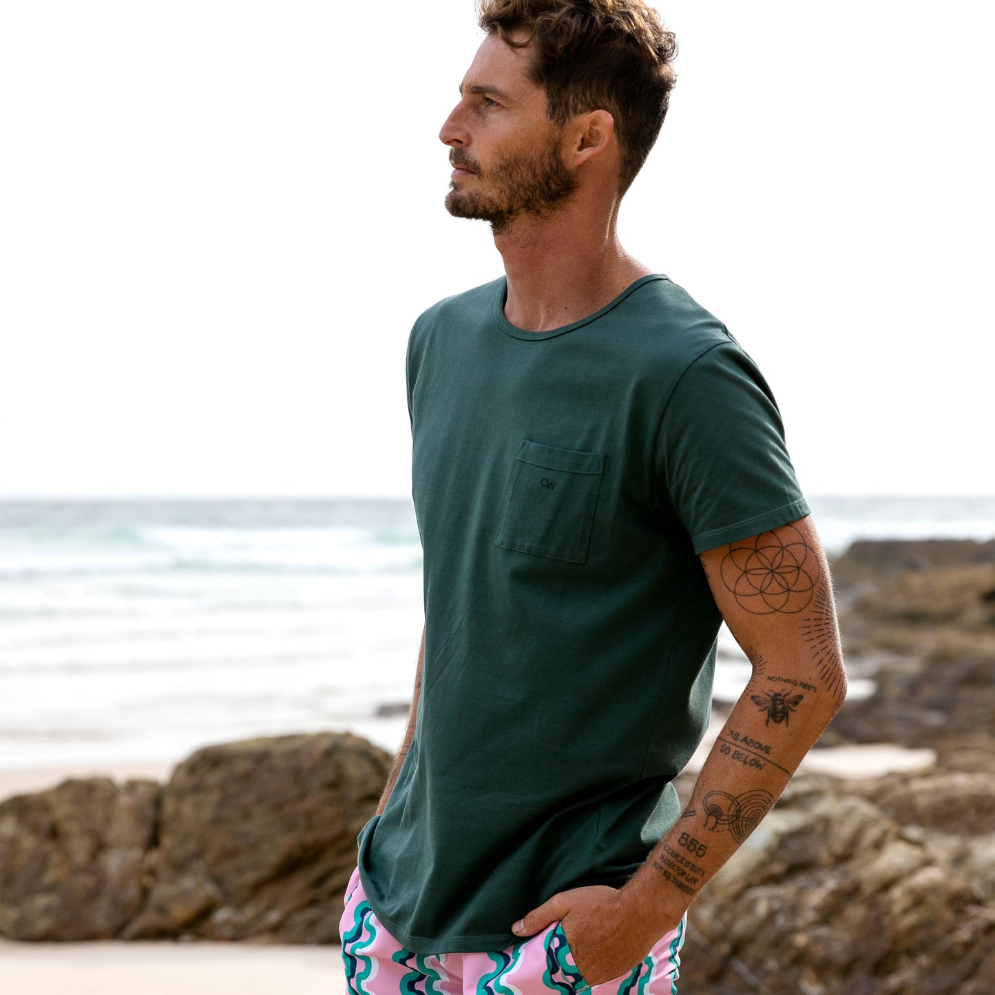OWTS2203 FOREST GREEN RELAXED POCKET T-SHIRT BYRON BAY