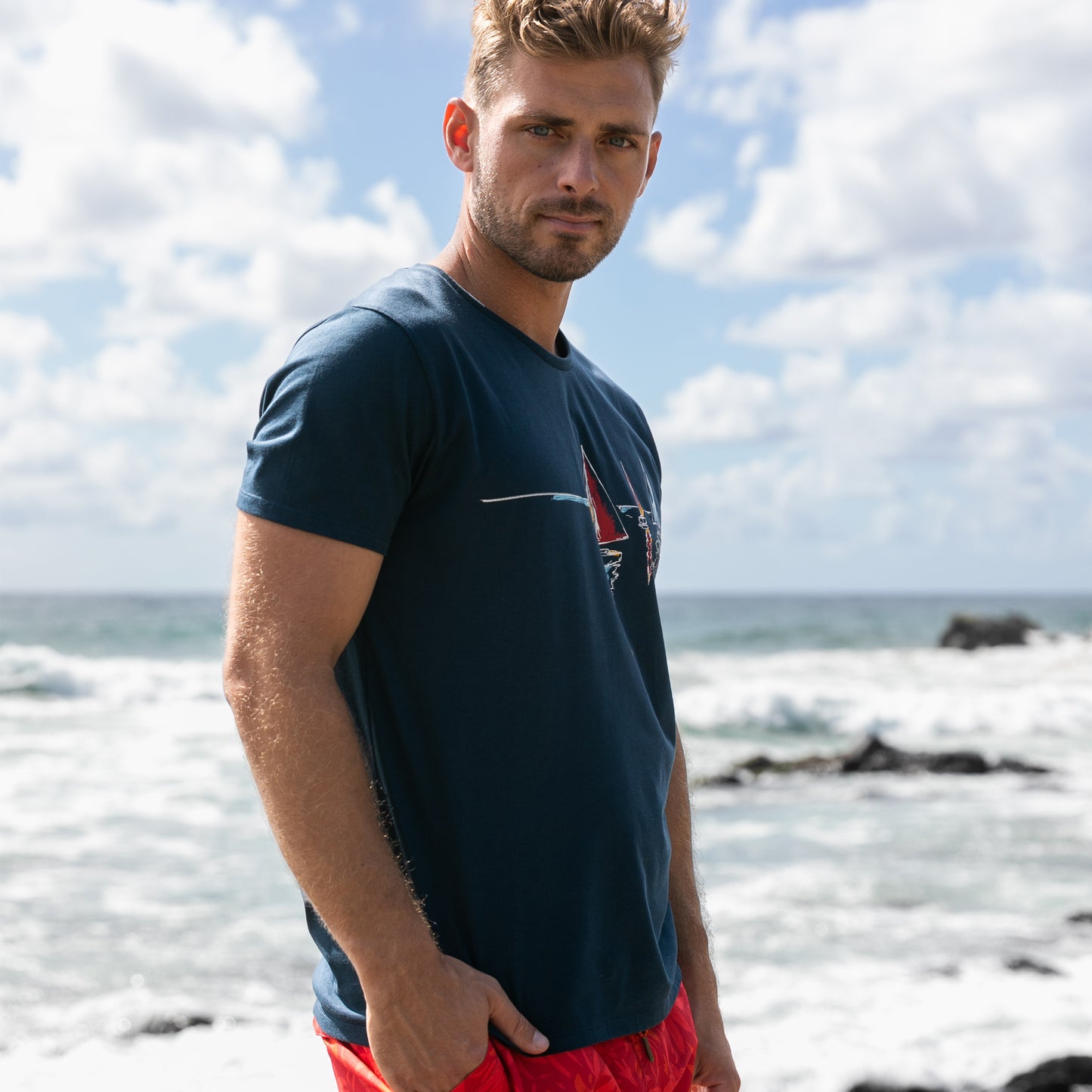 OWTS2202 MIDNIGHT NAVY SAIL PRINT MEN'S ORGANIC COTTON T-SHIRT BYRON BAY